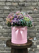 Цветочная композиция из Гипсофила и Розы в шляпной коробке в Воронцовке