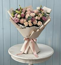 Букет цветов из:  Розы и Лизиантусы в Воронцовке