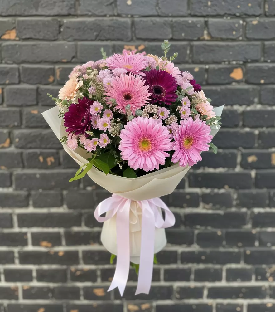 Букет цветов из: Герберы и Хризантемы в Воронцовке