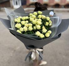 Букет Белые кустовые розы Солинеро в Воронцовке