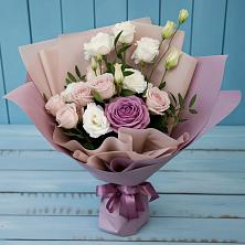 Букет цветов из:  Розы и Лизиантусы в Воронцовке