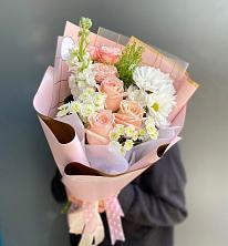 Букет цветов из:  Хризантемы и Розы в Воронцовке