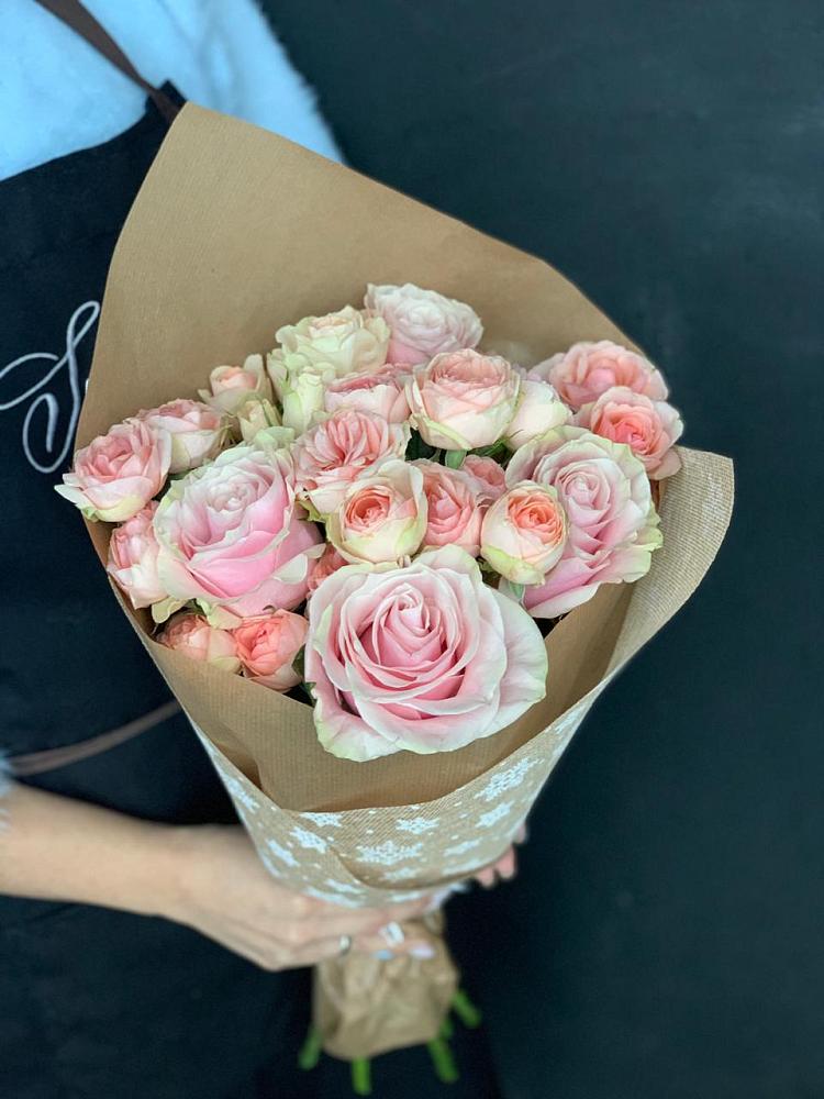 Букет цветов из: Хризантемы и Розы в Воронцовке