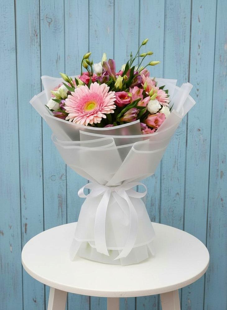 Букет цветов из: Герберы, Альстромерии и Лизиантусы в Воронцовке