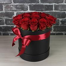 Цветочная композиция из Розы в шляпной коробке #REPLACE_PRED# Воронцовке