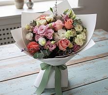 Букет цветов из:  Розы, Лизиантусы и Гвоздики в Воронцовке