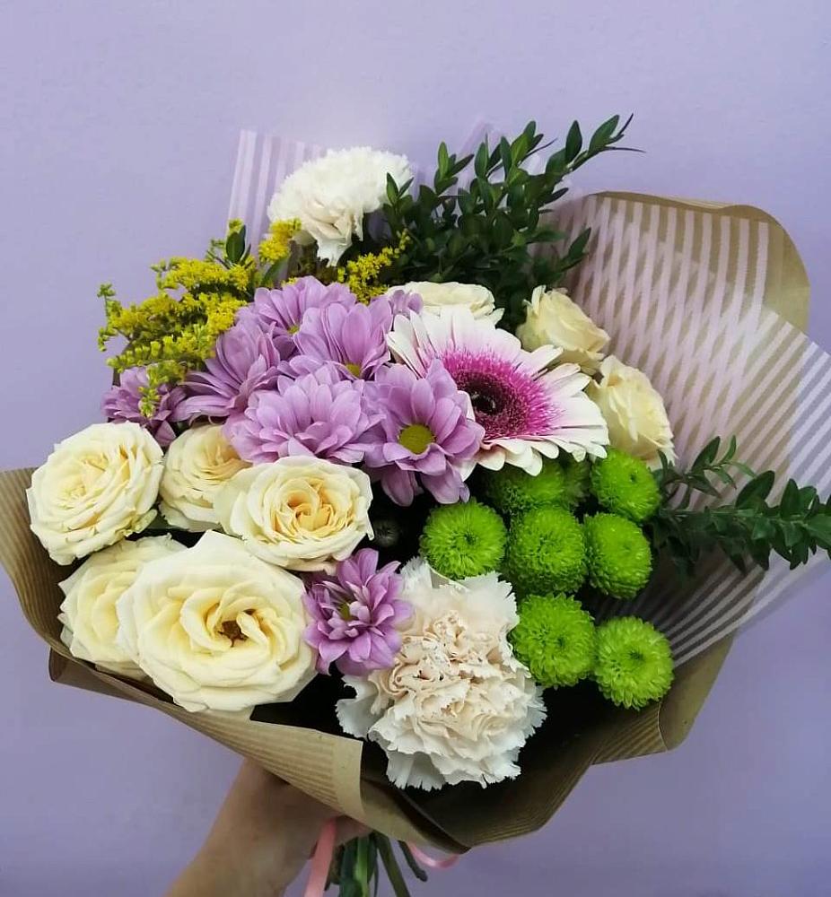 Букет цветов из: Хризантемы, Розы, Гвоздики и Герберы в Воронцовке