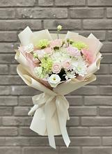 Букет цветов из:  Гвоздики, Розы, Лизиантусы и Хризантемы в Воронцовке