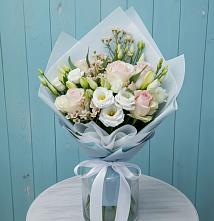 Букет цветов из:  Розы и Лизиантусы в Воронцовке