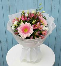 Букет цветов из:  Герберы, Альстромерии и Лизиантусы в Воронцовке