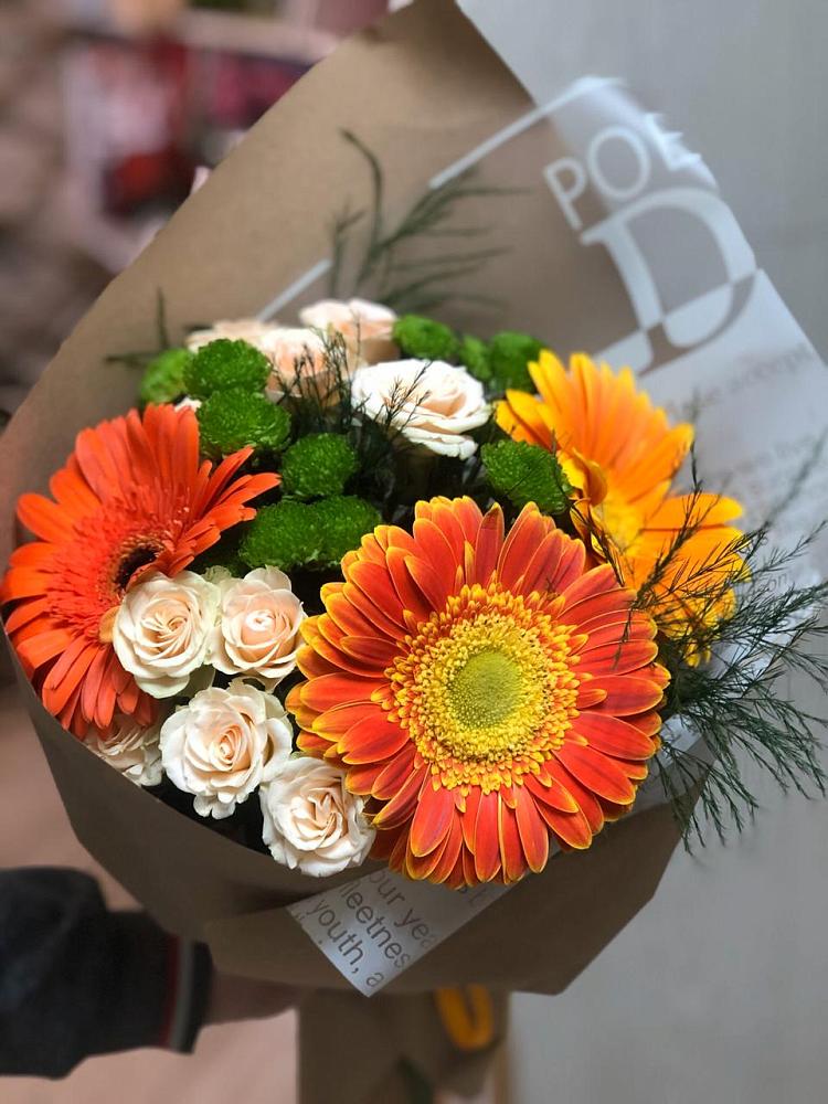 Букет цветов из: Герберы, Хризантемы и Розы в Воронцовке