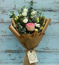 Букет цветов из:  Розы и Лизиантусы в Воронцовке