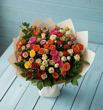 Букет Микс из разноцветных кустовых роз в Воронцовке