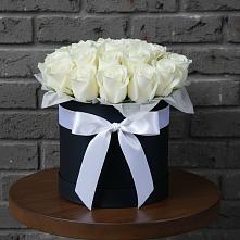 Цветочная композиция из Розы в шляпной коробке в Воронцовке